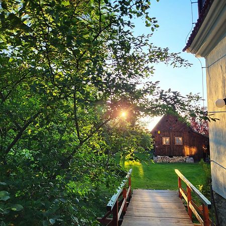 Apartmány Červený Dvůr Chvalšiny Exterior foto